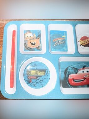 Disney/Pixar Lightening McQueen Kids Plate - White/Cream
